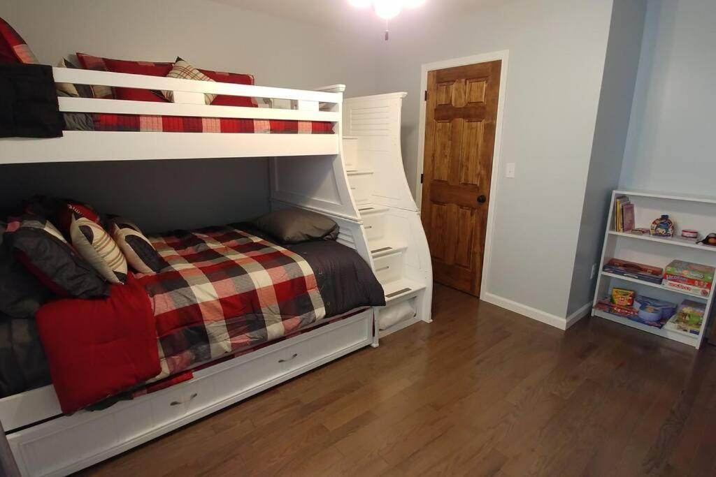 Peace Of Heaven ~ Modern Chic Cabin W/ Majestic Mountain Views Bryson City Eksteriør billede