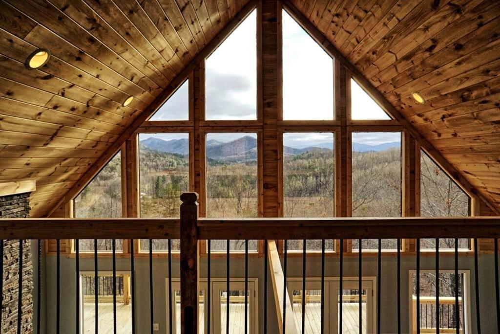 Peace Of Heaven ~ Modern Chic Cabin W/ Majestic Mountain Views Bryson City Eksteriør billede