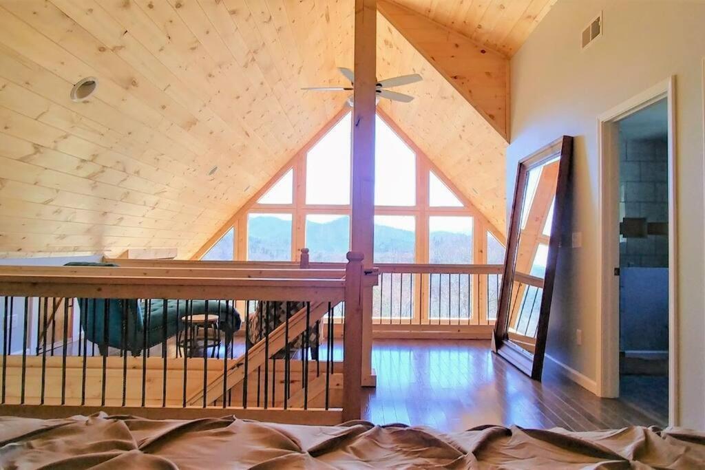 Peace Of Heaven ~ Modern Chic Cabin W/ Majestic Mountain Views Bryson City Eksteriør billede